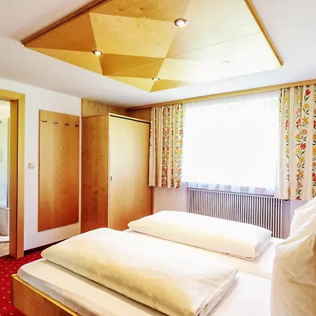 Guest house Uga *